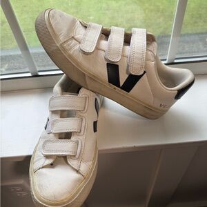 Veja Velcro sneakers 38